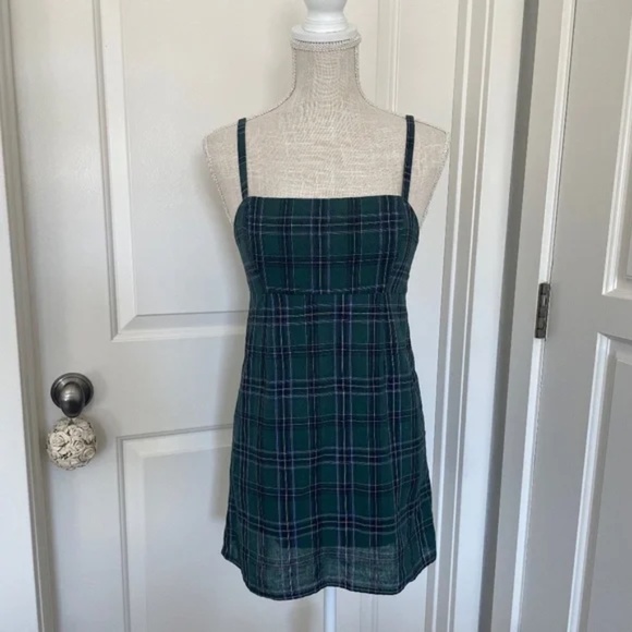 Urban Outfitters | UO Straight Green Plaid Mini Dress, Size 0 (XS) - Picture 2 of 13